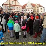Děti s lucerničkami zaplnily táborské náměstí