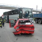 Nehoda autobusu poblíž Strakonické blokuje dopravu v Budějovicích