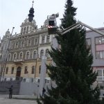 Strakonické ulice se chystají na začátek adventu. Chybí obří věnec