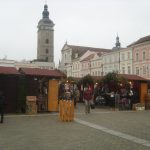 Adventní trhy na budějovickém náměstí začínají