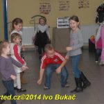 Video: Losování vánoční soutěže Jihočeských týdeníků, šaty návrháře Lukáše Bartoně a dětská móda Little Angel v Milevsku