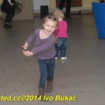 Video: Losování vánoční soutěže Jihočeských týdeníků, šaty návrháře Lukáše Bartoně a dětská móda Little Angel v Milevsku