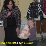 Video: Losování vánoční soutěže Jihočeských týdeníků, šaty návrháře Lukáše Bartoně a dětská móda Little Angel v Milevsku