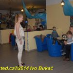 Video: Losování vánoční soutěže Jihočeských týdeníků, šaty návrháře Lukáše Bartoně a dětská móda Little Angel v Milevsku