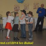 Video: Losování vánoční soutěže Jihočeských týdeníků, šaty návrháře Lukáše Bartoně a dětská móda Little Angel v Milevsku
