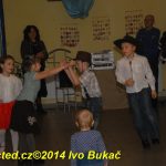 Video: Losování vánoční soutěže Jihočeských týdeníků, šaty návrháře Lukáše Bartoně a dětská móda Little Angel v Milevsku