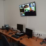 U výslechu jako v obýváku. Policie představila nové místnosti