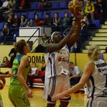 Basketbalistky doplatily na mizernou střelbu