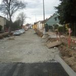 Rekonstrukce Plavské nekončí včas a dále komplikuje život místním
