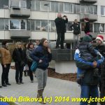 Ponocný s trubači v kočáře projíždí na Štědrý den Pískem