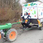Maškary rozdávaly dobrou náladu i ve Vráži