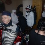 Maškary rozdávaly dobrou náladu i ve Vráži
