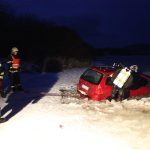Chtěl projet autem po zamrzlém Lipně. Led nevydržel