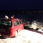 Chtěl projet autem po zamrzlém Lipně. Led nevydržel