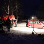 Chtěl projet autem po zamrzlém Lipně. Led nevydržel