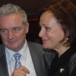 Jaroslav Uhlíř rozezpíval ples Kovosvitu písničkami z pohádek