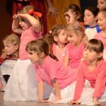 Mladí tanečníci bavili zaplněné divadlo v Písku