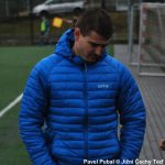 Tři body vystřelil čerstvý otec Josef Komárek