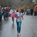 Velikonoční běh: Závod okolo Harrachovky přilákal více než sto běžců