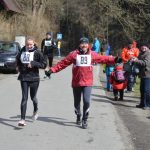 Velikonoční běh: Závod okolo Harrachovky přilákal více než sto běžců