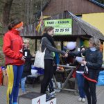 Velikonoční běh: Závod okolo Harrachovky přilákal více než sto běžců