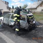 U Bálkovy Lhoty hořelo auto plné dětí. Závada byla na výfuku