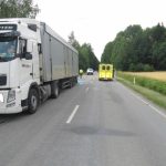 Další cyklista se zabil na silnici. Narazil do nákladního auta mezi Ledenicemi a Borovany