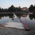 Ohrožení životního prostředí? Do řeky unikl olej v Týně nad Vltavou