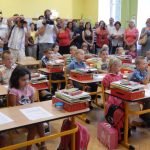 Hejtman přijel na první školní den jihočeského miminka roku 2009