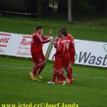 FNL: K nejvyšší výhře sezony pomohla červená karta