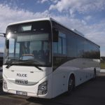 Jihočeští policisté dostali nová auta, mikrobusy i autobus
