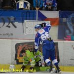 Lední hokej: Kohouti udolali houževnatý Trutnov v přesilovkách