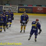 Liga juniorů: Hradecký balvan odvalili kohouti až po nájezdech. Začátek třetí části zdržela rolba