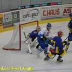 Liga juniorů: Hradecký balvan odvalili kohouti až po nájezdech. Začátek třetí části zdržela rolba