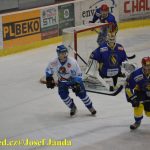 Liga juniorů: Hradecký balvan odvalili kohouti až po nájezdech. Začátek třetí části zdržela rolba