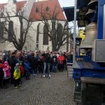 Mobilní zvonohra přilákala na táborské náměstí stovky lidí