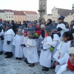 Malí koledníci Tříkrálové sbírky se v Budějovicích vydali do ulic