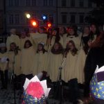 Malí koledníci Tříkrálové sbírky se v Budějovicích vydali do ulic