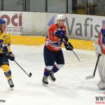 S outsiderem trápení a výhra Písku až na nájezdy