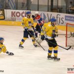 S outsiderem trápení a výhra Písku až na nájezdy