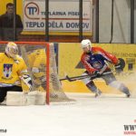 S outsiderem trápení a výhra Písku až na nájezdy