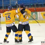 S outsiderem trápení a výhra Písku až na nájezdy