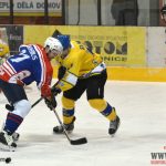 S outsiderem trápení a výhra Písku až na nájezdy