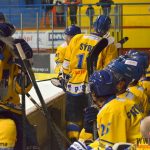 S outsiderem trápení a výhra Písku až na nájezdy