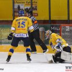 S outsiderem trápení a výhra Písku až na nájezdy