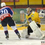 S outsiderem trápení a výhra Písku až na nájezdy