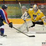 S outsiderem trápení a výhra Písku až na nájezdy