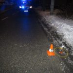 Seniorku srazilo v noci auto v Rožnově, policie hledá svědky