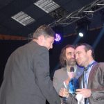 Gólman Michal Toma převzal na plese pohár pro nejlepšího hráče FC MAS Táborsko