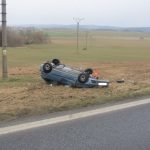 Bezpečnostní pásy nejsou na okrasu. Při nehodě musel zasahovat vrtulník